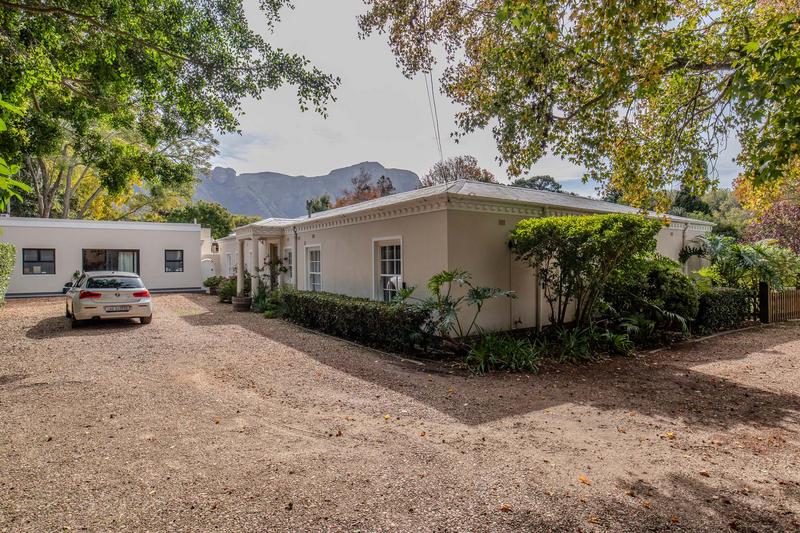 To Let 3 Bedroom Property for Rent in Constantia Western Cape